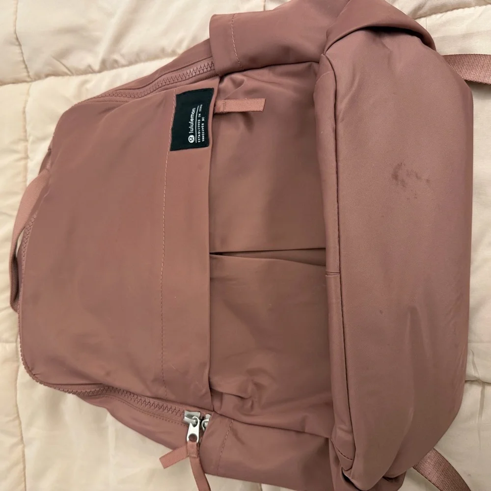 Lululemon Rose Colored Backpack - Picture 7 of 7